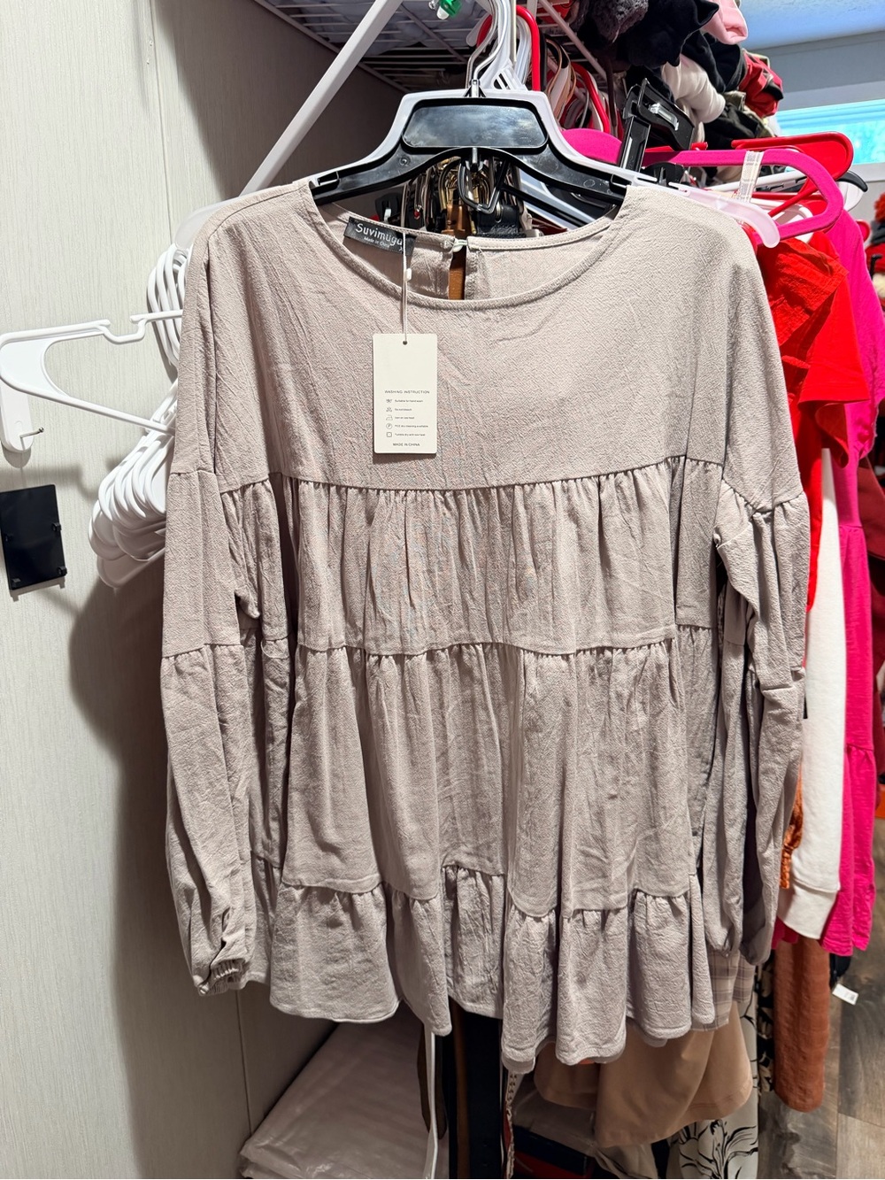 Women’s Tiered Long-Sleeve Peasant Top - Taupe